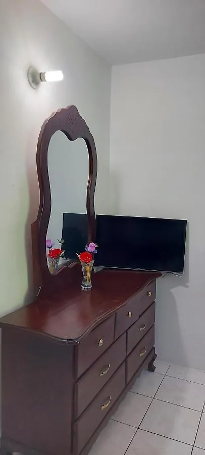Golden Meadows Rooms Golden Spring Jamajka